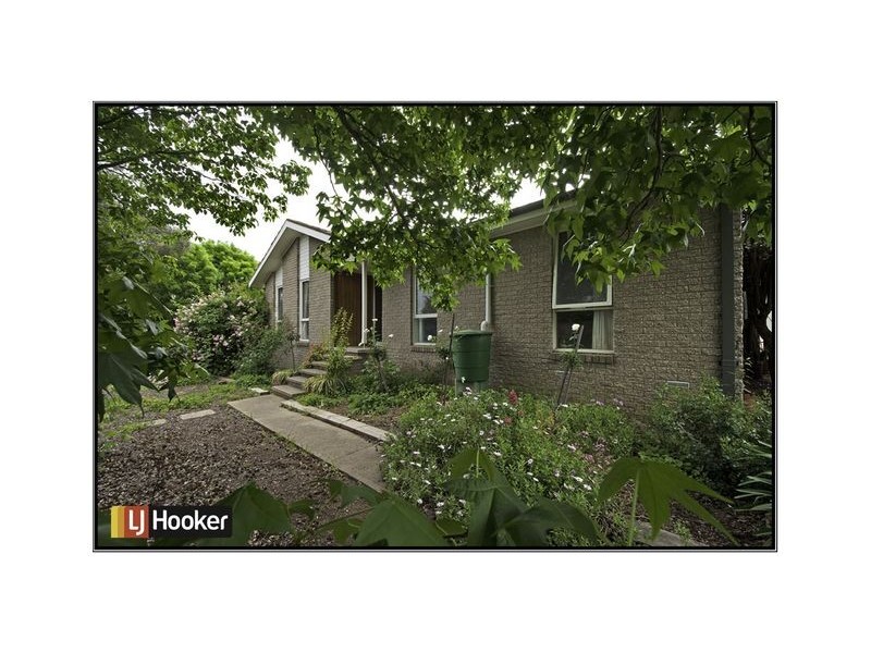 10 Hirst Place, Giralang ACT 2617