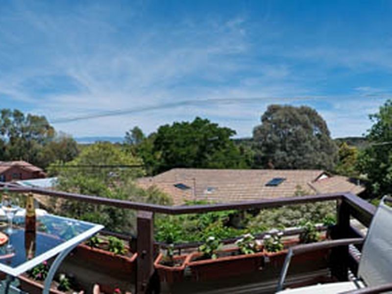 4 Nangle Place, Giralang ACT 2617