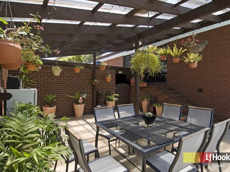 4 Nangle Place, Giralang ACT 2617