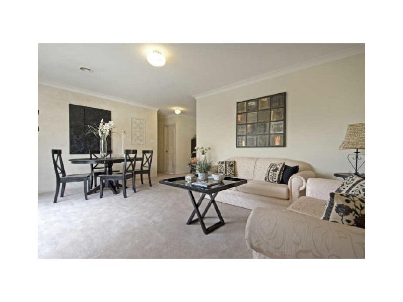 4/1 Walker Crescent, Jerrabomberra NSW 2619