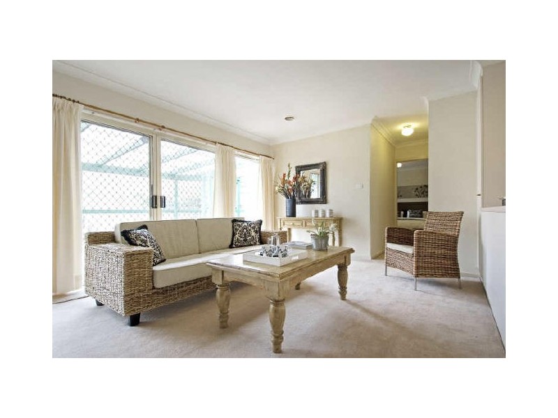 4/1 Walker Crescent, Jerrabomberra NSW 2619