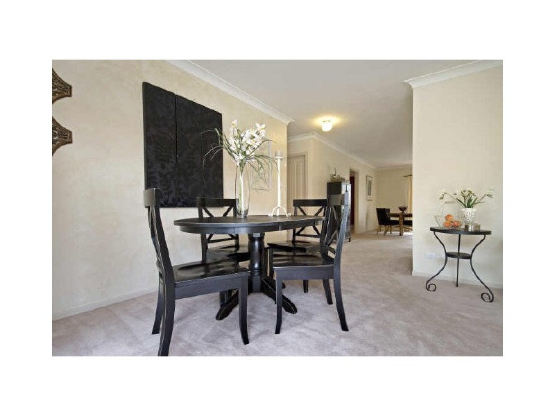 4/1 Walker Crescent, Jerrabomberra NSW 2619