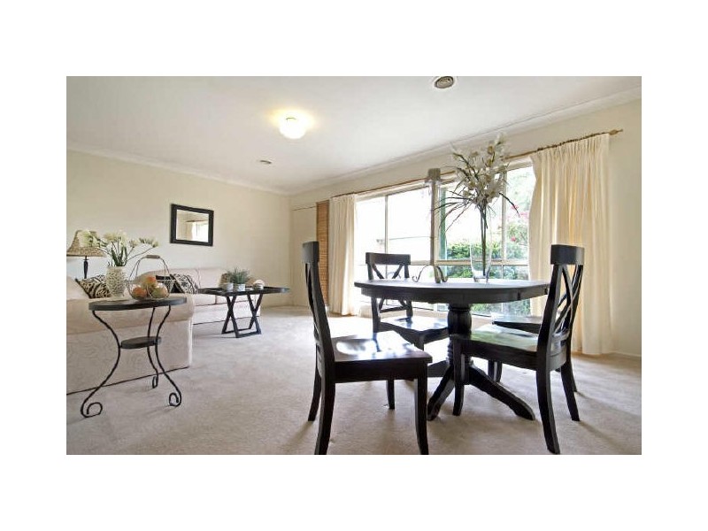 4/1 Walker Crescent, Jerrabomberra NSW 2619