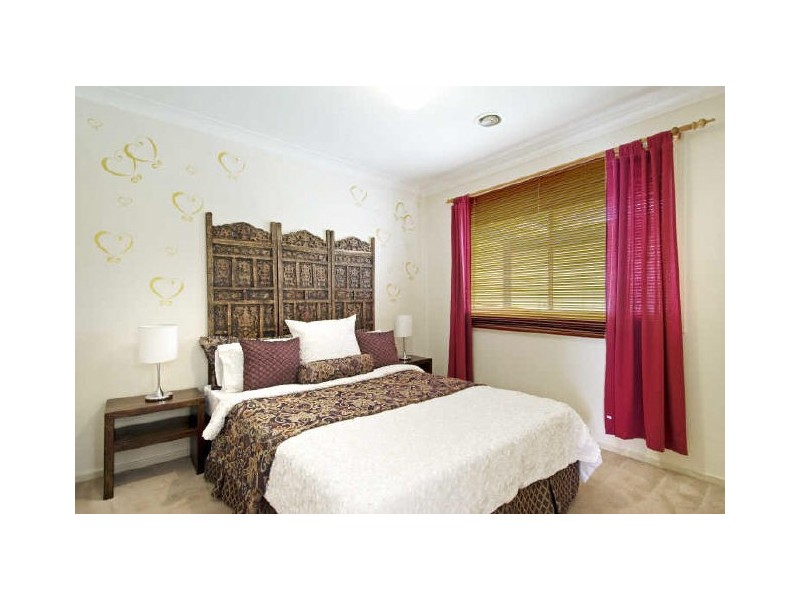 4/1 Walker Crescent, Jerrabomberra NSW 2619