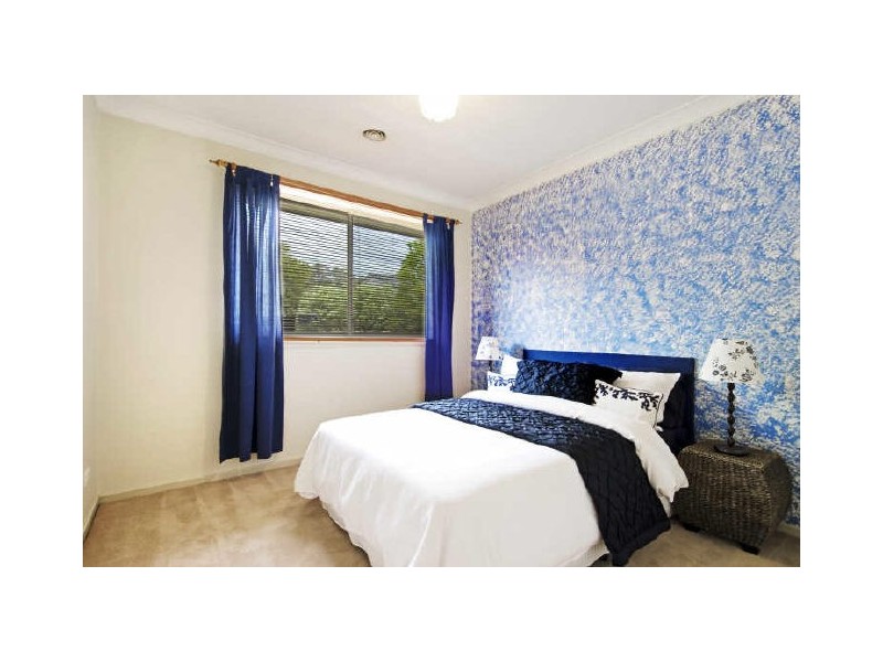 4/1 Walker Crescent, Jerrabomberra NSW 2619