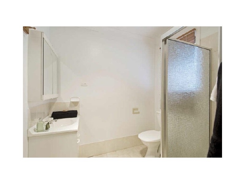 4/1 Walker Crescent, Jerrabomberra NSW 2619