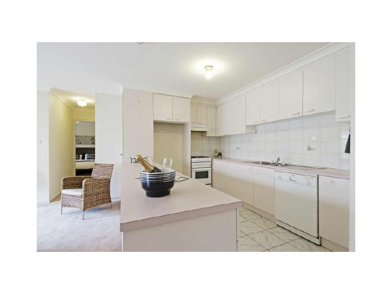 4/1 Walker Crescent, Jerrabomberra NSW 2619