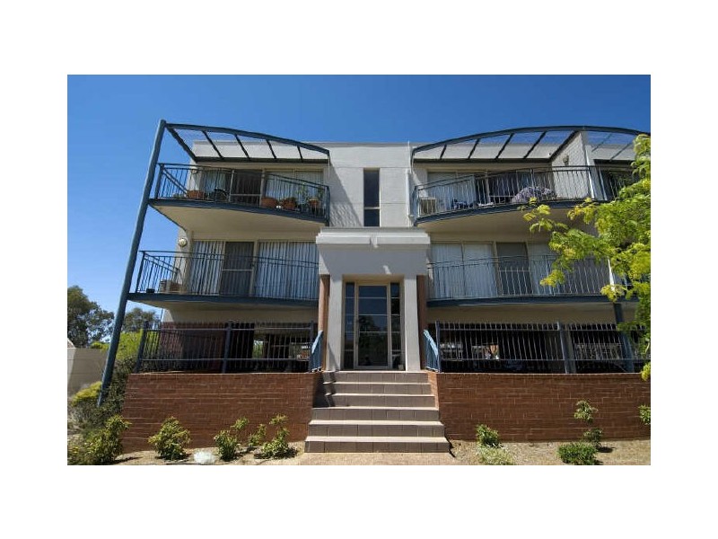 1/2 Ranken Place, Belconnen ACT 2617