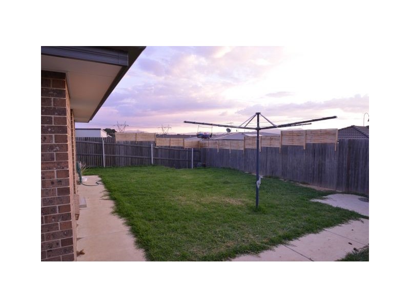 33 Victor Chang, Macgregor ACT 2615