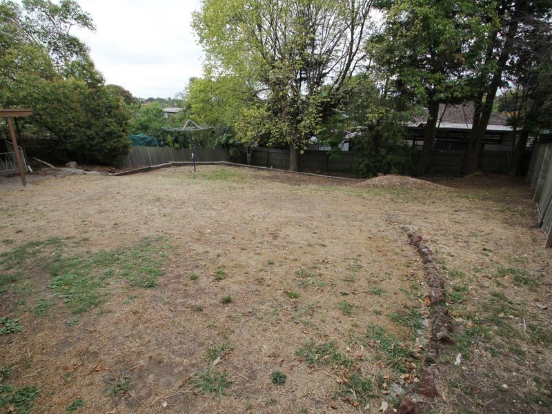 11 Gray Street, Doncaster VIC 3108