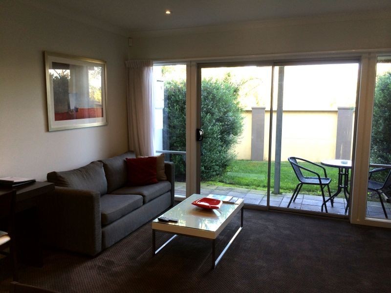 33/9 Greg Norman Drive, Point Cook VIC 3030