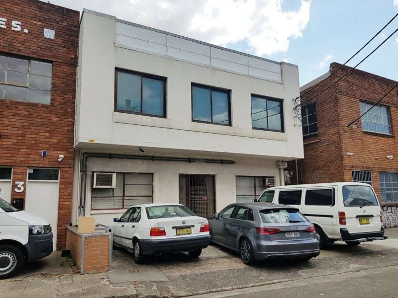 5 Shirlow Street, Marrickville NSW 2204