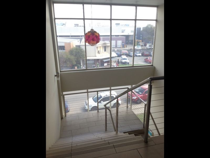 5 Burrows Road South, St Peters NSW 2044