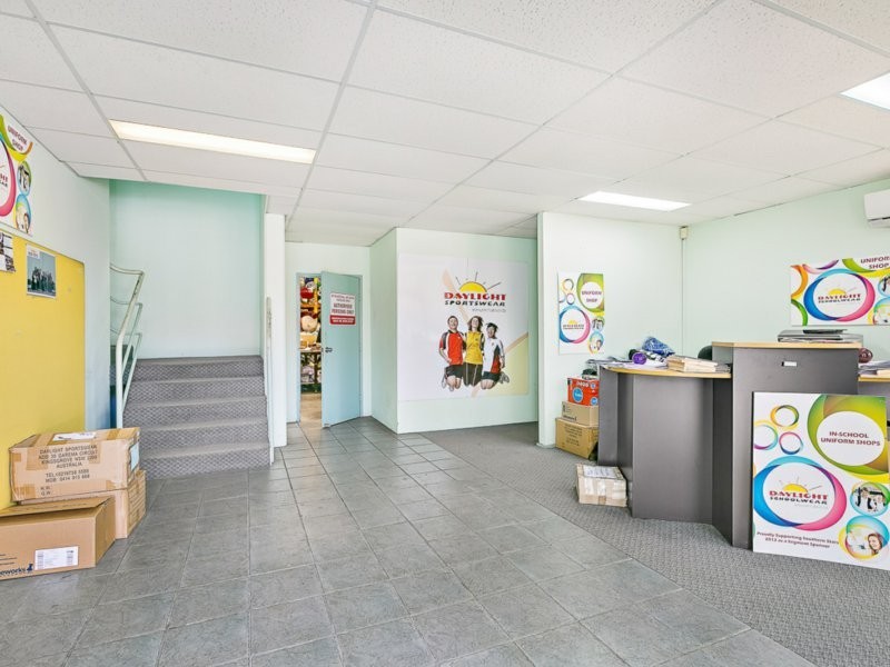 35 Garema Circuit, Kingsgrove NSW 2208