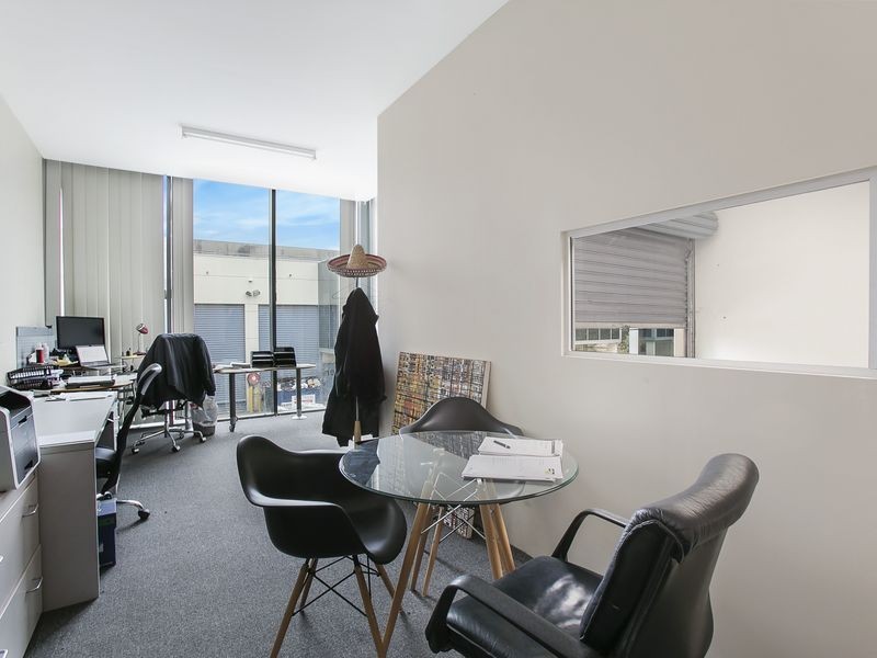 3/13-15 Burrows Road South, St Peters NSW 2044