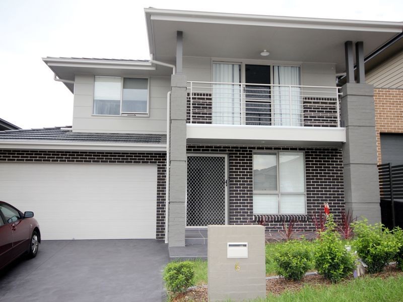 6 Windsock Avenue, Middleton Grange NSW 2171