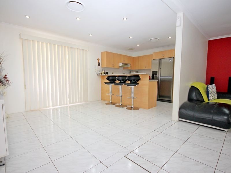 9 Marciano Close, Edensor Park NSW 2176