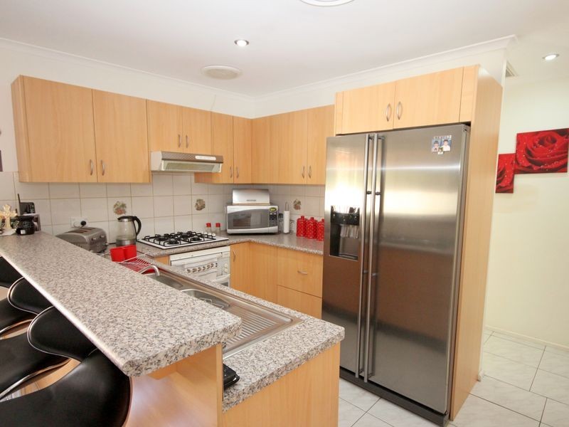 9 Marciano Close, Edensor Park NSW 2176