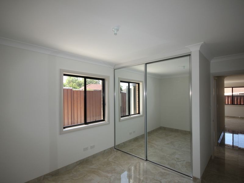 22 Lyell Street, Bossley Park NSW 2176