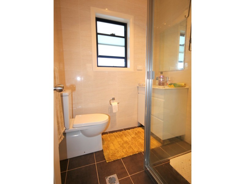 13A Cambridge Street, Fairfield West NSW 2165