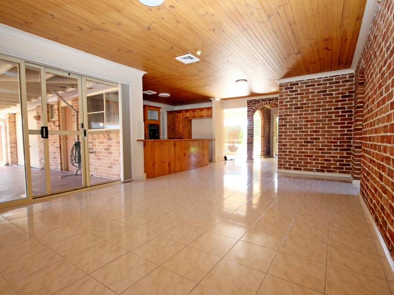3 Fitzroy Crescent, Hinchinbrook NSW 2168