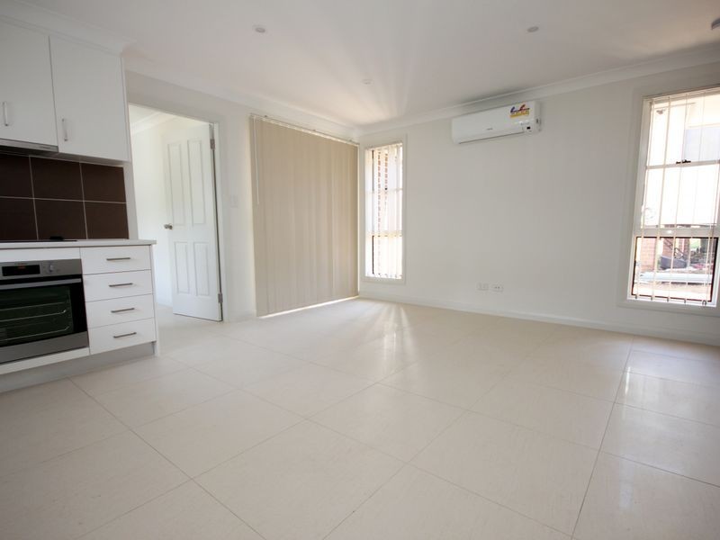 7A De Witt Place, Fairfield West NSW 2165