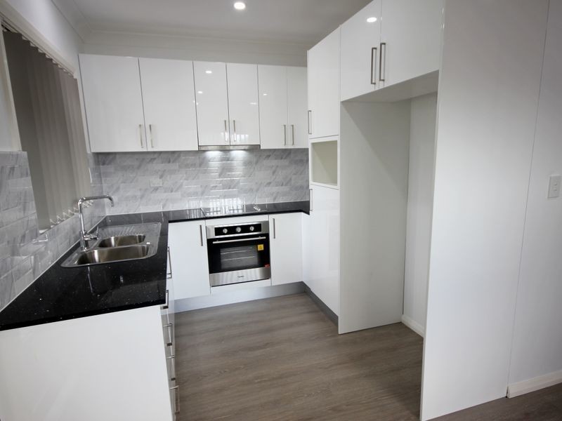 19a Arrowhead Road, Greenfield Park NSW 2176