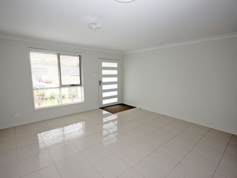 6 Windsock Avenue, Middleton Grange NSW 2171