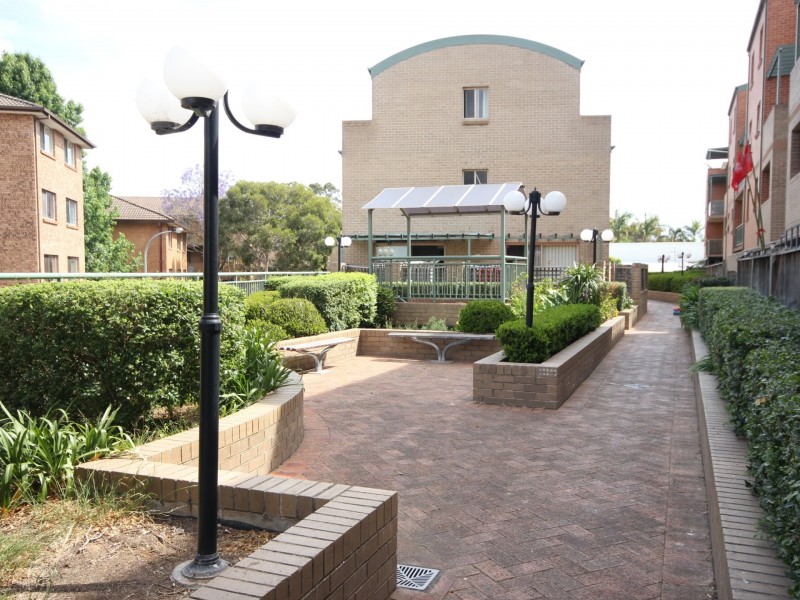 12/100 Terminus Street, Liverpool NSW 2170