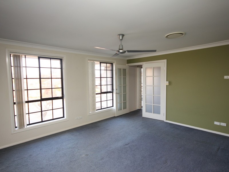 77 Boomerang Road, Edensor Park NSW 2176