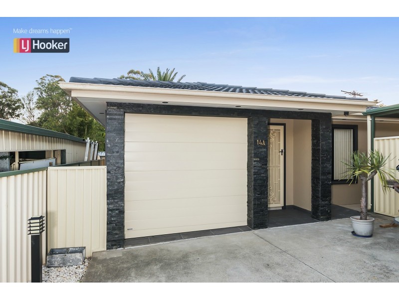 14 Bettong Crescent, Bossley Park NSW 2176