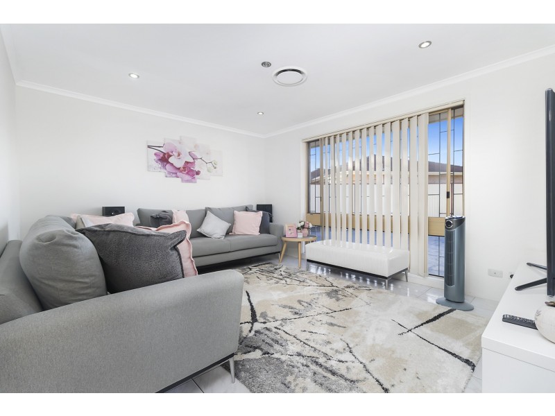 9 Marciano Close, Edensor Park NSW 2176