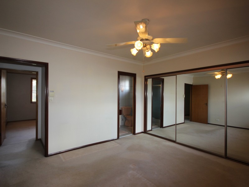 179 Mimosa Road, Bossley Park NSW 2176