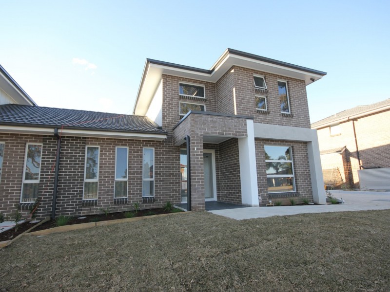 2/620 Polding Street, Bossley Park NSW 2176