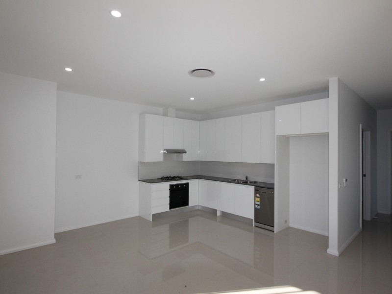 2/620 Polding Street, Bossley Park NSW 2176