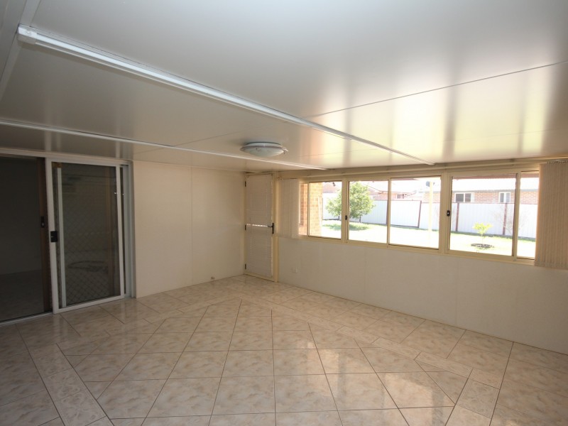 29 Nineveh Crescent, Greenfield Park NSW 2176