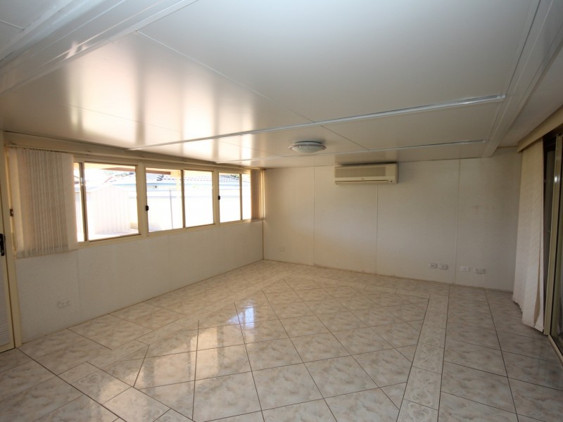 29 Nineveh Crescent, Greenfield Park NSW 2176