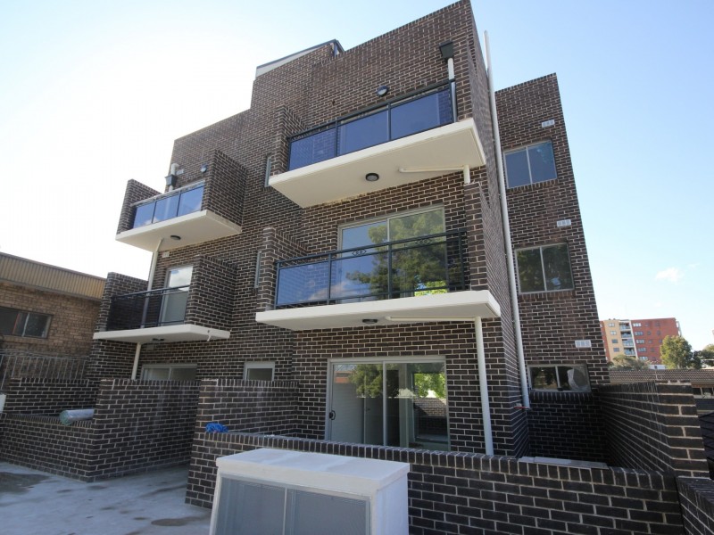 2/1 Alan Street, Fairfield NSW 2165