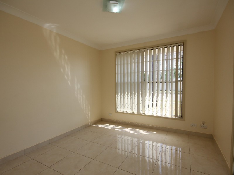 2 Gundagai Crescent, Wakeley NSW 2176