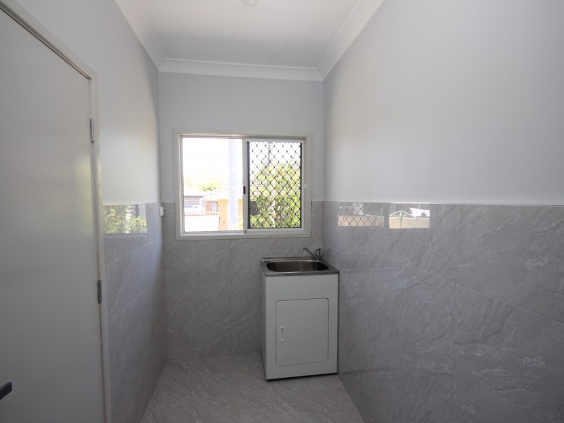 15 Whitlam Avenue, Edensor Park NSW 2176