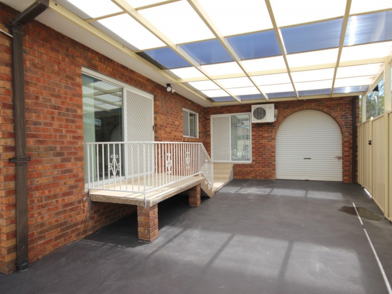 15 Whitlam Avenue, Edensor Park NSW 2176