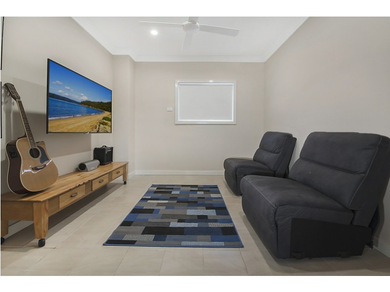 1a Falklands Avenue, Bossley Park NSW 2176