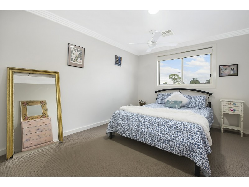 1a Falklands Avenue, Bossley Park NSW 2176