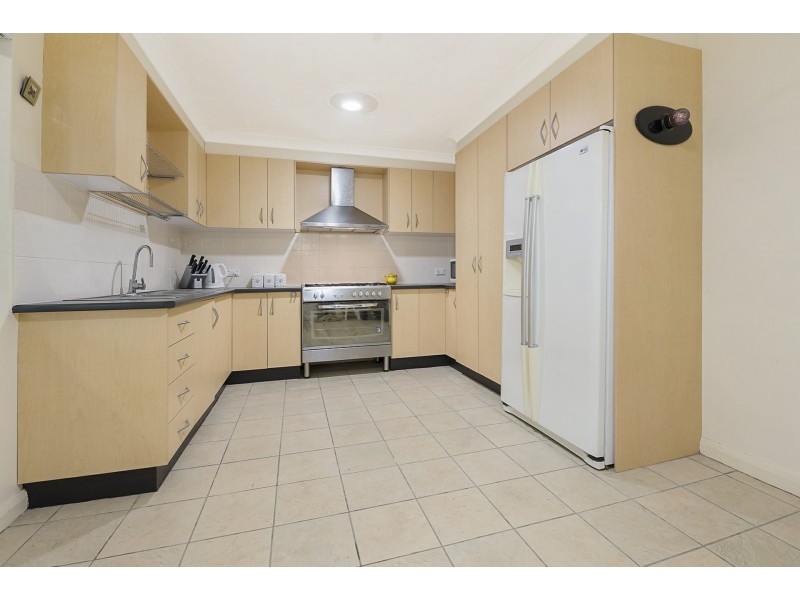 1a Falklands Avenue, Bossley Park NSW 2176