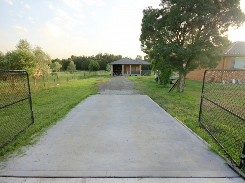 250a Garfield Road, Horsley Park NSW 2175