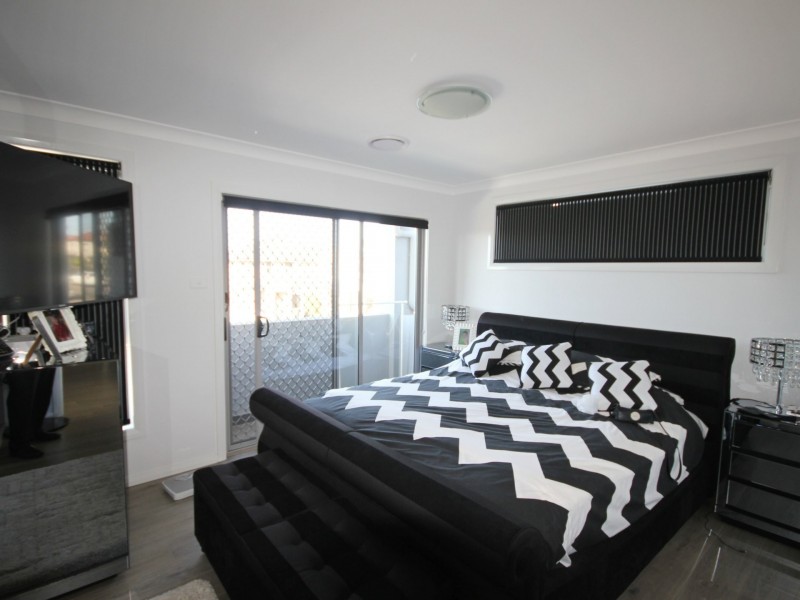 33 Evans Street, Fairfield Heights NSW 2165