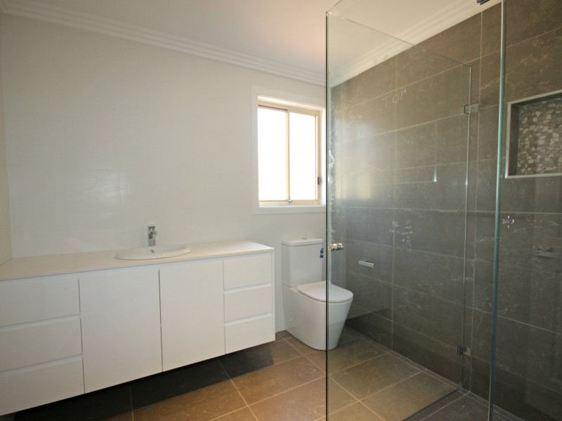 15 Rogan Crescent, Wakeley NSW 2176