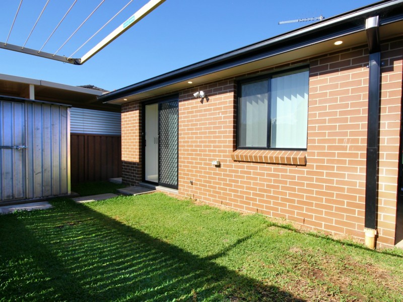 20a Corona Road, Fairfield West NSW 2165