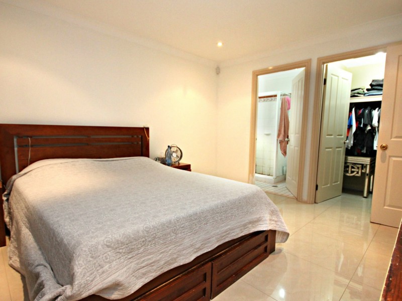 15 Warfield Place, Cecil Hills NSW 2171