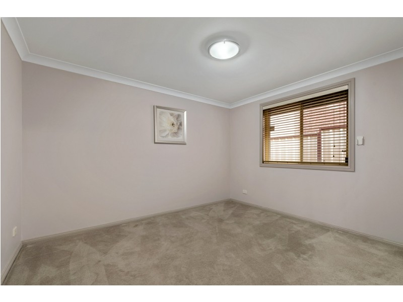 23 Quarry Road, Bossley Park NSW 2176